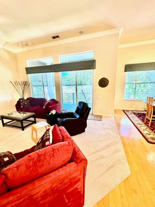 Building Photo - Springfield Home with a View - MUST BE 55 YEARS OF AGE