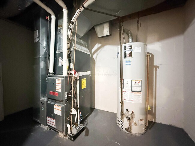 Building Photo - 1828 Bairsford Dr