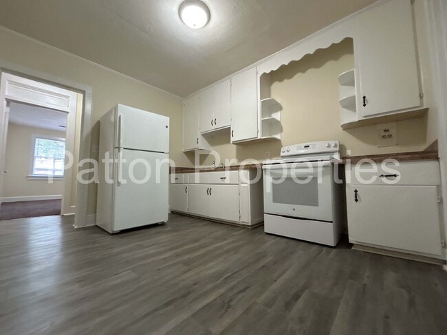 Building Photo - 1401 Kinderway &amp; 4300-4302 Wentworth - Inside CoC - R09214-07-01