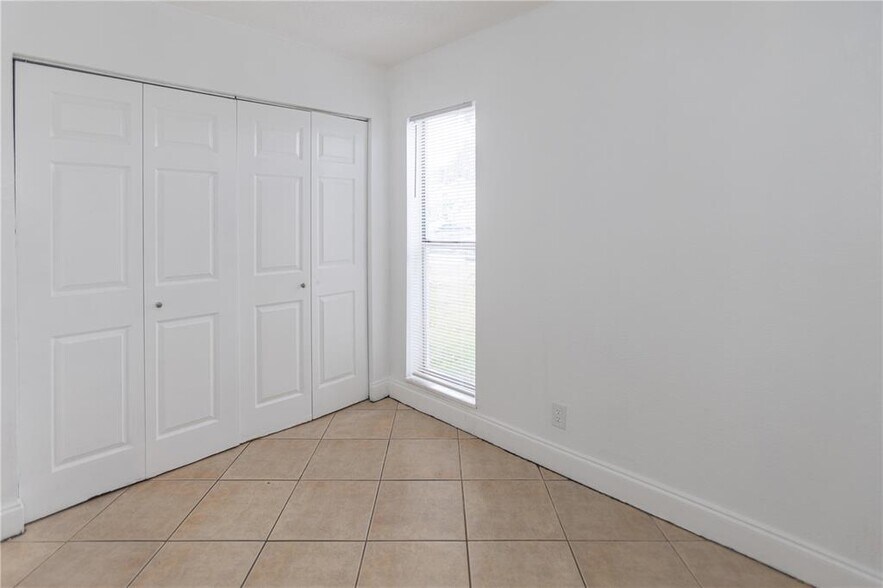 Building Photo - 4415 Treehouse Ln