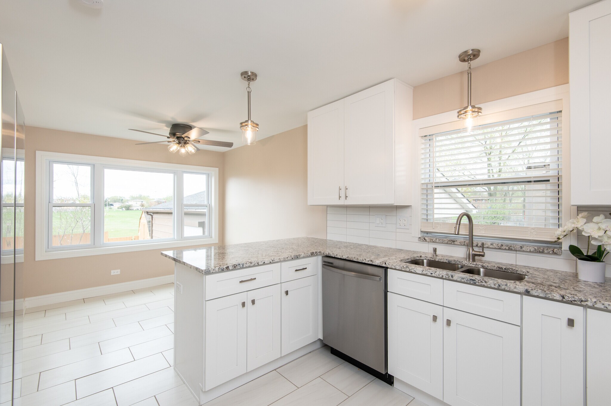 Building Photo - 8729 W 73rd Pl