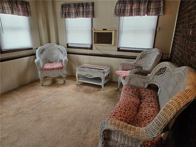 Building Photo - 471 Kimlyn Ave