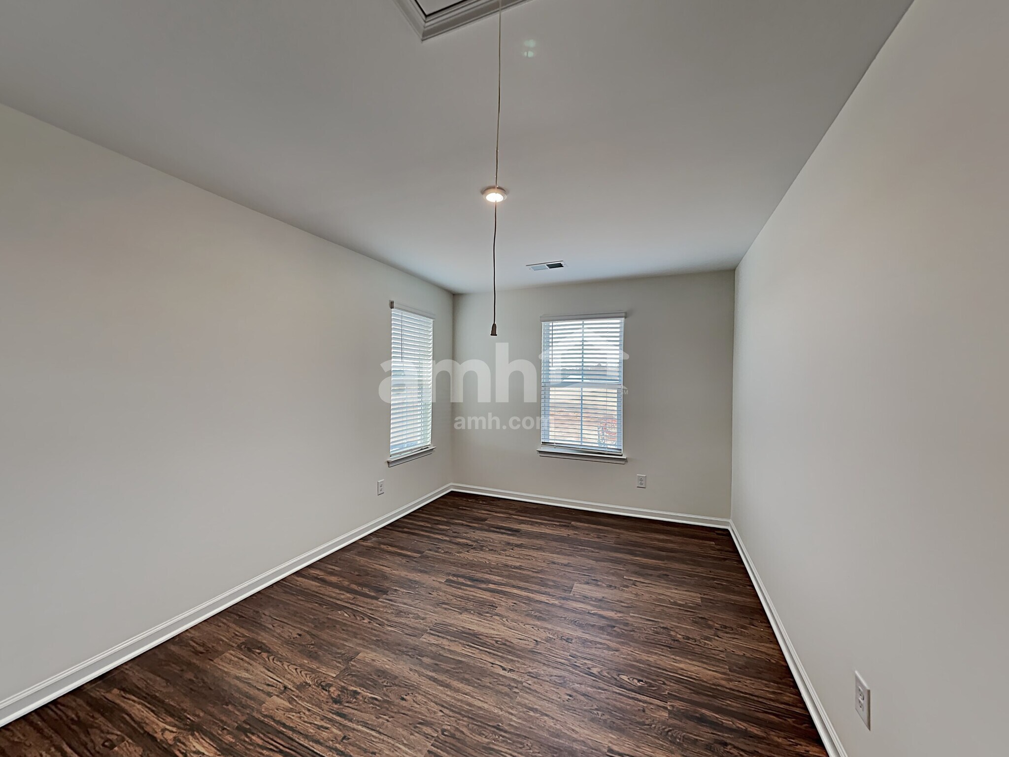 Building Photo - 5018 Twin River Dr