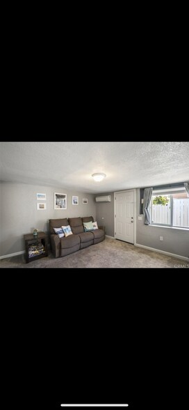 Building Photo - 4625 W 145th St