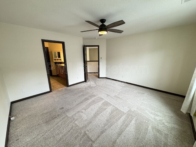 Building Photo - 3614 SE Trellis Pl