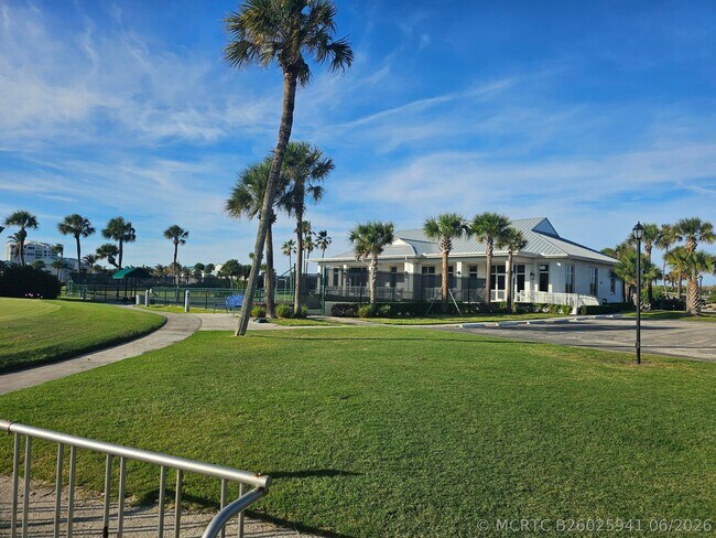 Building Photo - 2400 S Ocean Dr