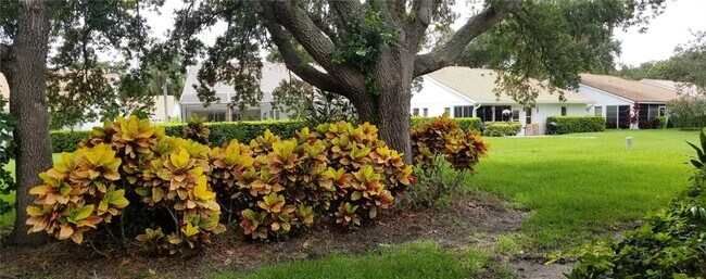 Building Photo - 5810 Garden Lakes Majestic