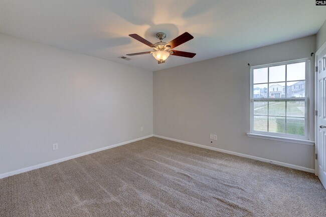 Building Photo - 628 Candytuft Ln