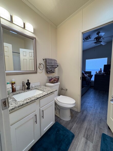 Building Photo - 511 Dayton Cir