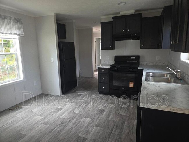 Building Photo - 635 Kilkenny Dr