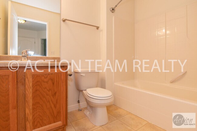 Building Photo - 13533 Venicia Way