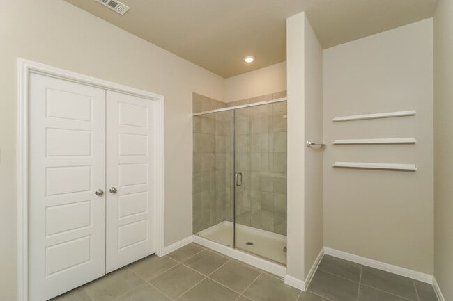 Building Photo - First time rental!