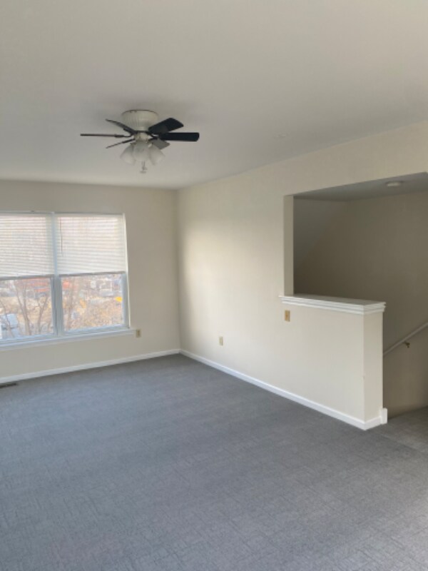 Building Photo - 9309 James St