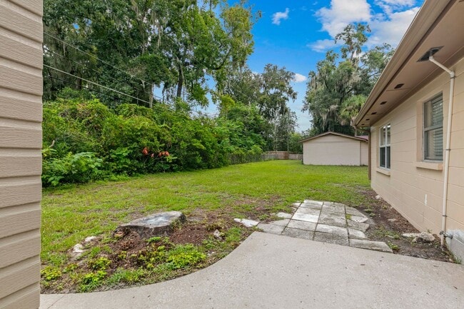 Building Photo - Affordable Remodeled Home near UF Campus