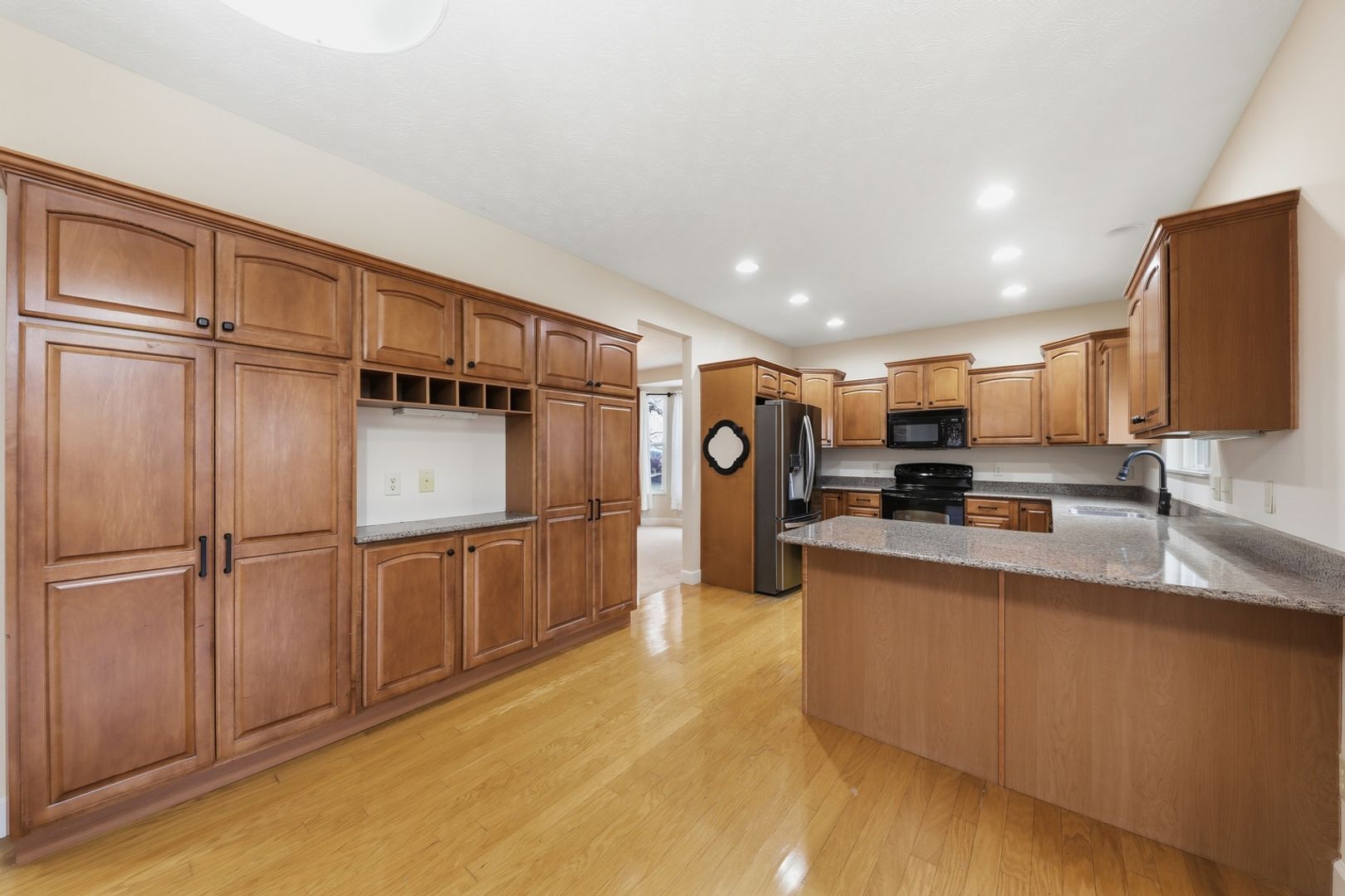 Building Photo - 997 Sweeney Dr