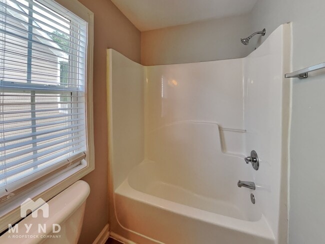 Building Photo - 4253 Beacon Crest Way