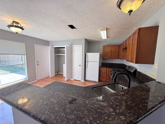 Building Photo - 2322 Autumn Springs Ln