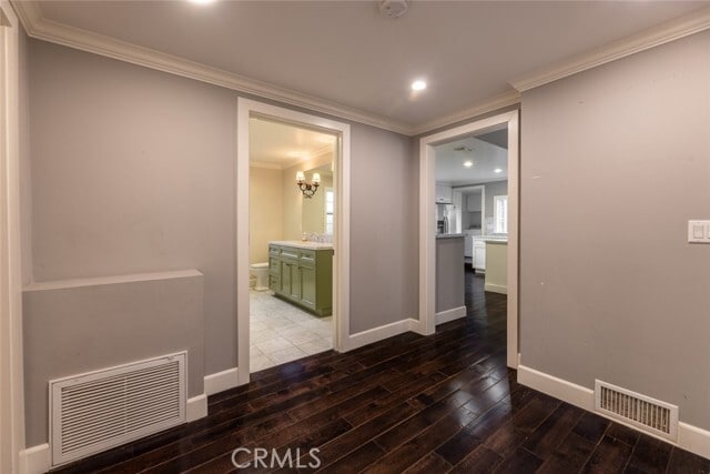 Building Photo - 2021 Orchard Ln