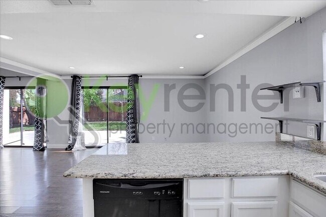 Building Photo - 3462 Bridgeford Dr