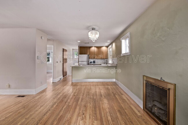 Building Photo - 4654 N Bryant St