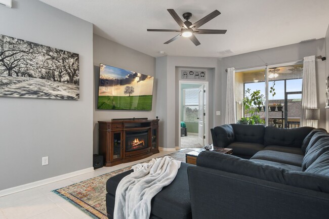 Building Photo - 17524 Promenade Dr