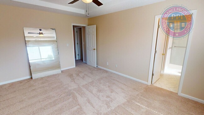 Building Photo - Bethany - Desirable Kaiser Woods / Beautif...