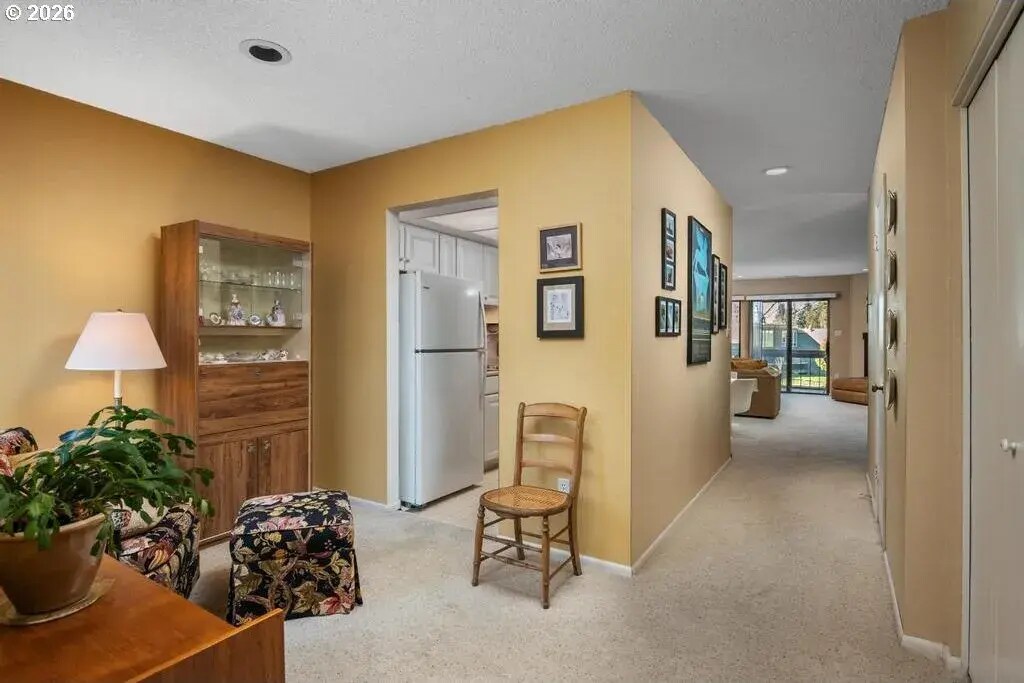 Building Photo - 1655 NW Lakeway Ln