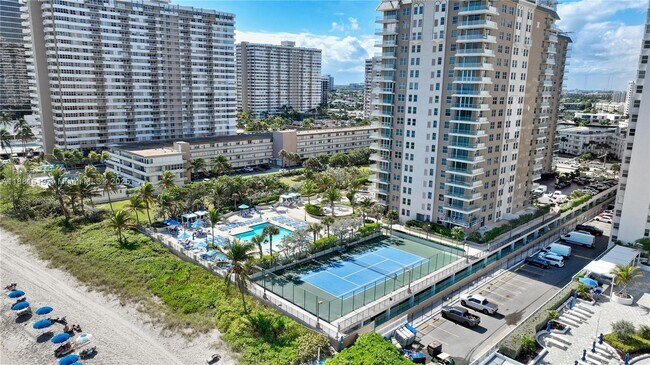 Building Photo - 1920 S Ocean Dr