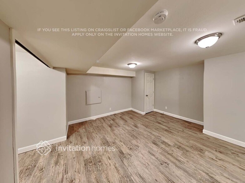 Building Photo - 4265 E 133rd Pl
