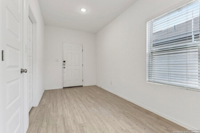 Building Photo - 4422 Chandler Rd