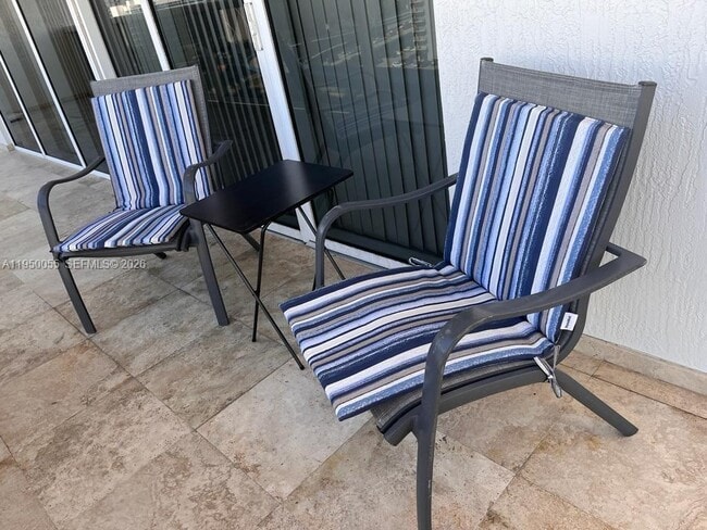 Building Photo - 1830 S Ocean Dr