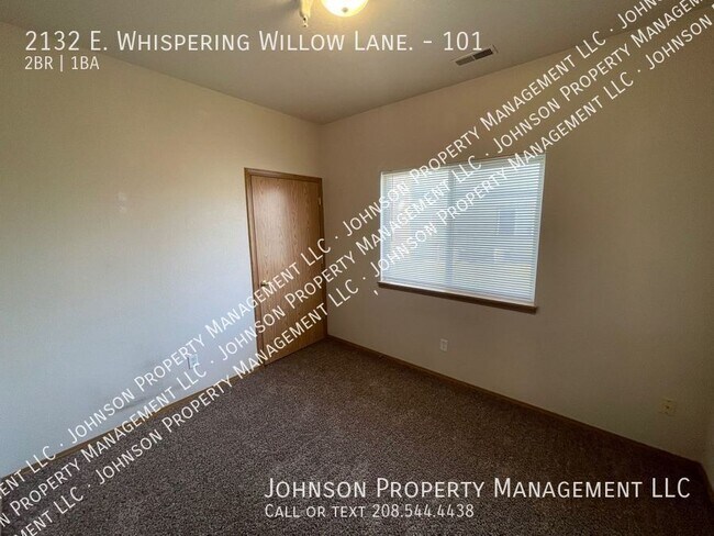 Building Photo - 2132 E Whispering Willow Ln