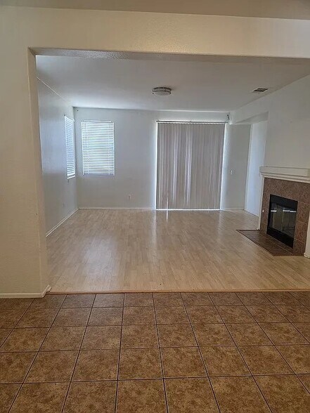 Building Photo - 16963 Tack Ln