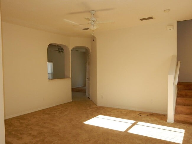 Building Photo - Nice 4/2 Two-Story Home in Seminole County...