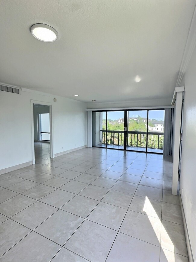 Building Photo - 3050 Presidential Way