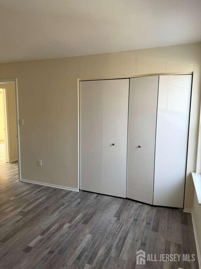 Building Photo - 126 Winchester Way