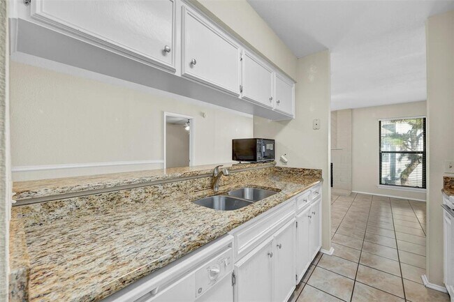 Building Photo - 10616 Mellow Ln