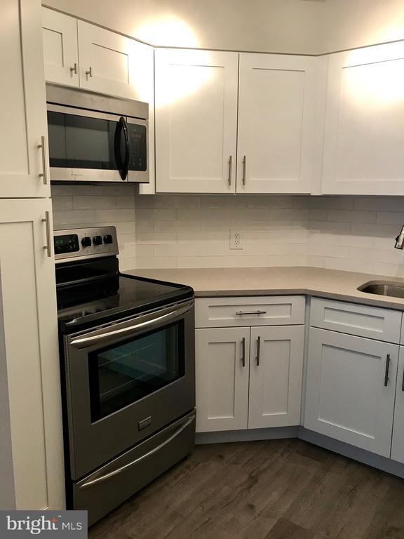 Building Photo - 2020 Walnut St