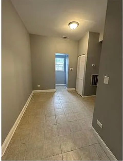 Building Photo - 6444 S Eberhart Ave