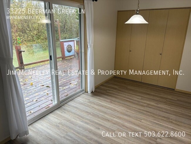 Building Photo - 33225 Beerman Creek Rd