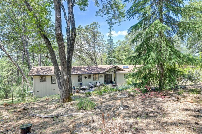 Building Photo - 16832 Alice Way