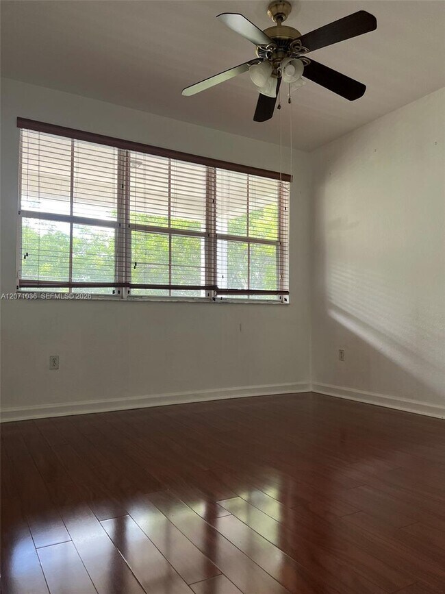 Building Photo - 10861 NW 85th Terrace