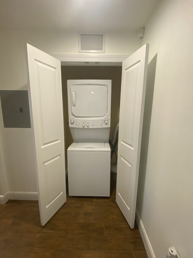 Building Photo - 1591 Heritage Crossing Ct