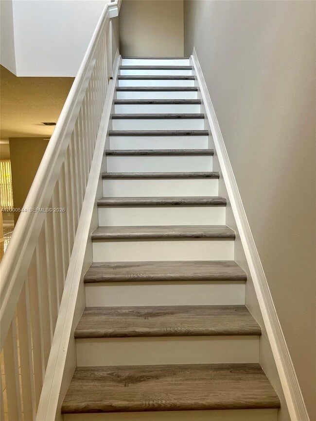 Building Photo - 312 Talia Cir