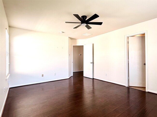 Building Photo - 16127 Cole Bridge Ln