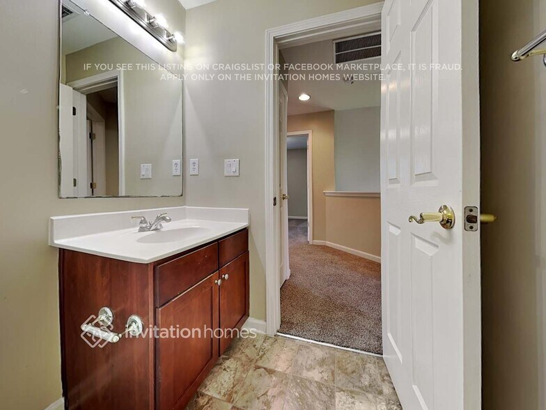 Building Photo - 704 Nightwind Way