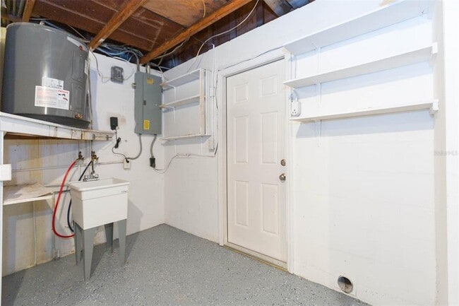 Building Photo - 4204 Newbury Dr