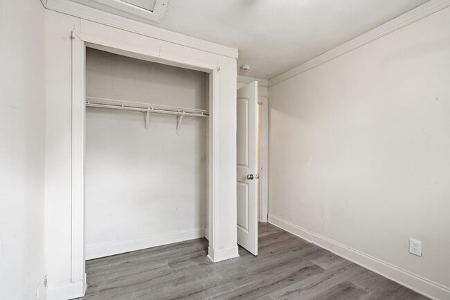 Building Photo - NA - "141 Ambroise St"