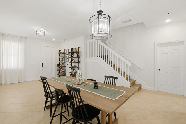 Building Photo - 1085 Center Stone Ln