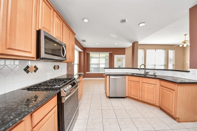 Building Photo - 1631 Mustang Crossing